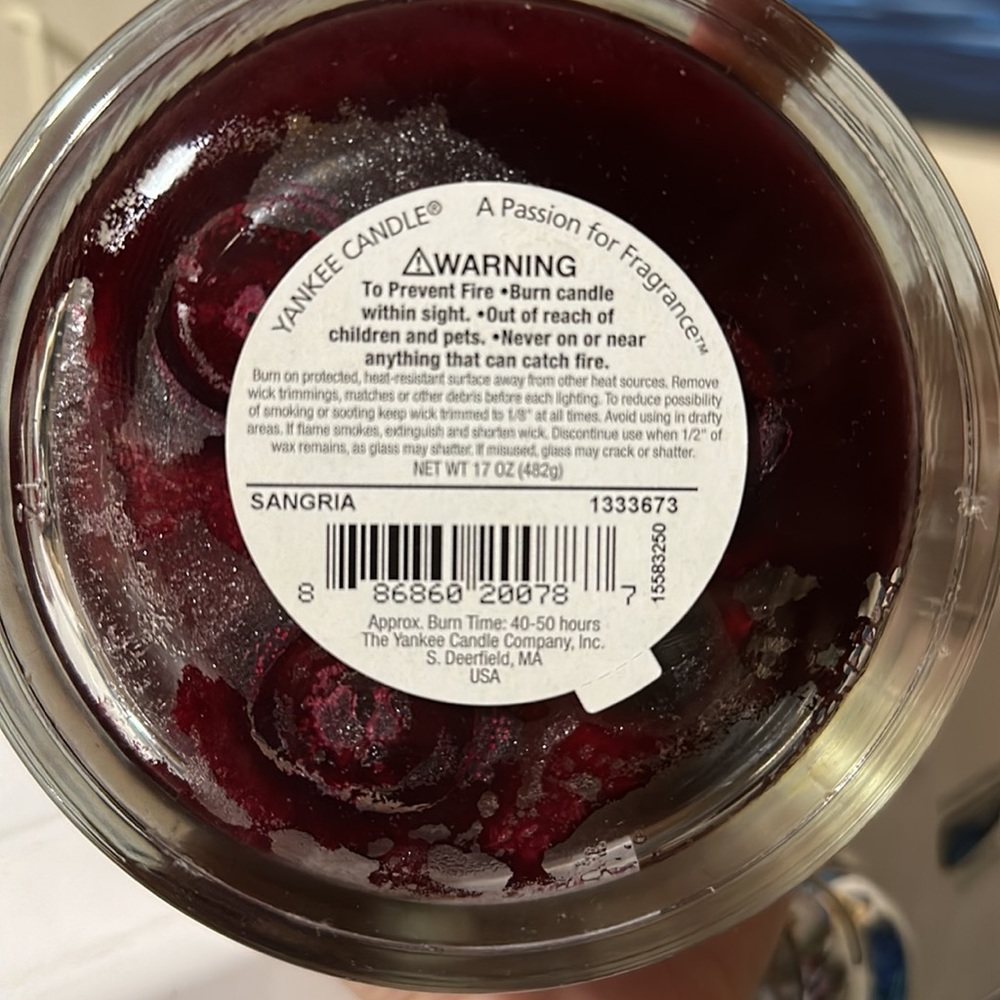 Yankee Candle Sangria 3 wick candle - Picture 3 of 3